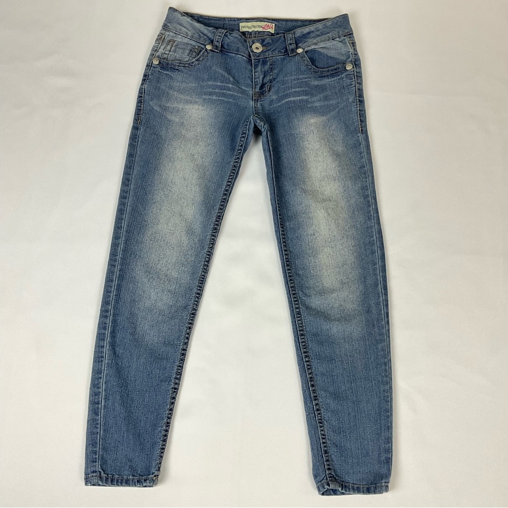 Paris Blues Womens Juniors 3 medium blue low rise crop stretch skinny jeans